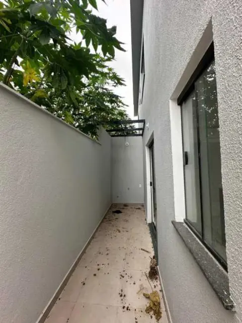 Foto 7 de Casa com 2 quartos à venda, 78m2 em Marica - RJ