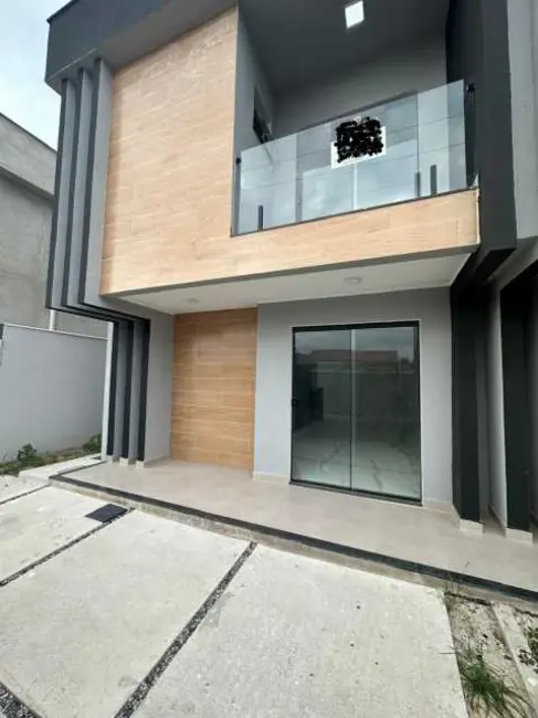Foto 3 de Casa com 2 quartos à venda, 78m2 em Marica - RJ