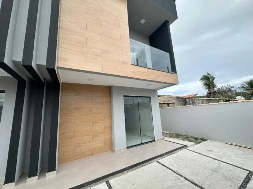 Foto 8 de Casa com 2 quartos à venda, 78m2 em Marica - RJ