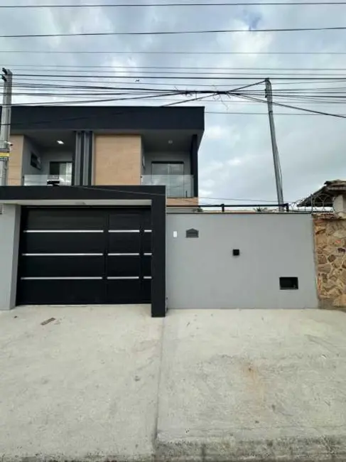 Foto 2 de Casa com 2 quartos à venda, 78m2 em Marica - RJ