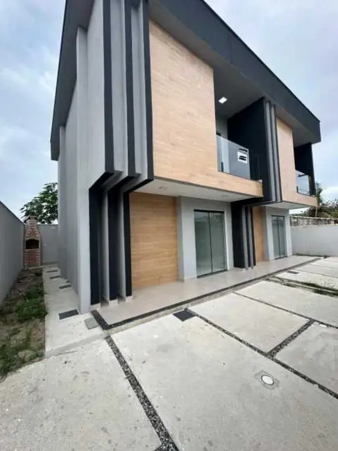 Foto 1 de Casa com 2 quartos à venda, 78m2 em Marica - RJ