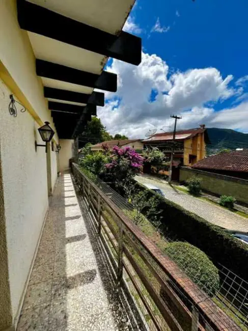 Casa com 3 quartos à venda, 256m2 em Teresopolis - RJ - imagem 7 Foto 7 de Casa com 3 quartos à venda, 256m2 em Teresopolis - RJ