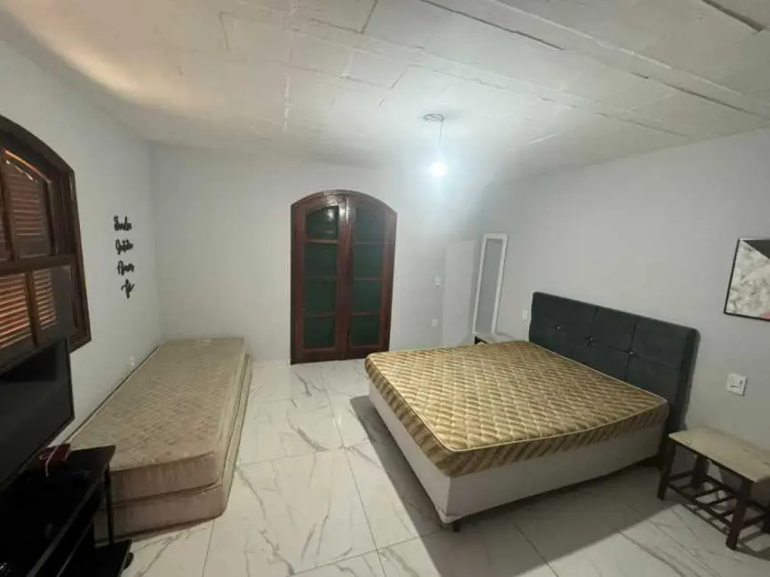 Foto 6 de Casa com 5 quartos à venda, 1800m2 em Saquarema - RJ