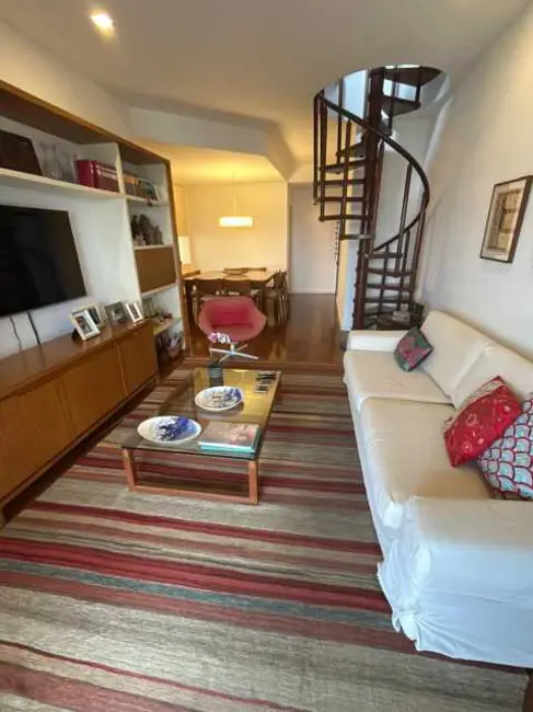 Foto 1 de Cobertura com 4 quartos à venda, 330m2 em Rio De Janeiro - RJ