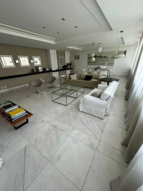 Foto 1 de Apartamento com 3 quartos à venda, 250m2 em Rio De Janeiro - RJ