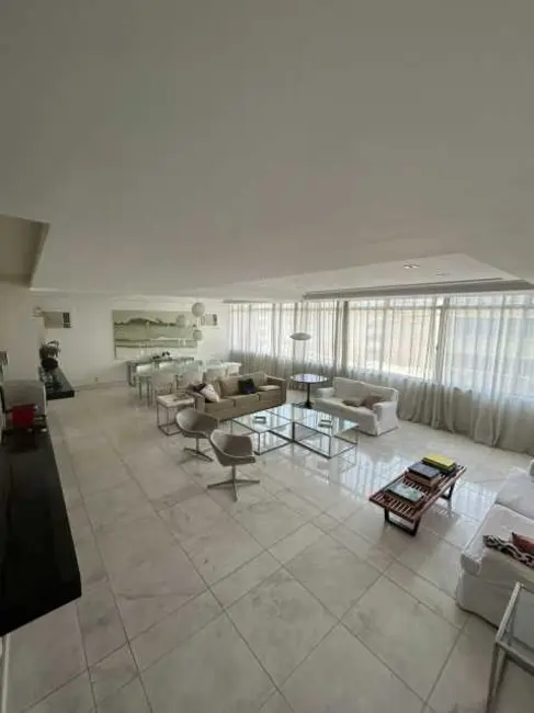 Foto 4 de Apartamento com 3 quartos à venda, 250m2 em Rio De Janeiro - RJ