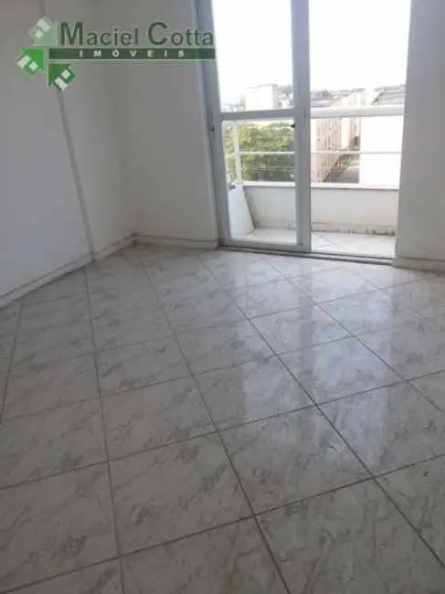 Foto 3 de Casa de Condomínio com 3 quartos para alugar, 90m2 em Rio De Janeiro - RJ
