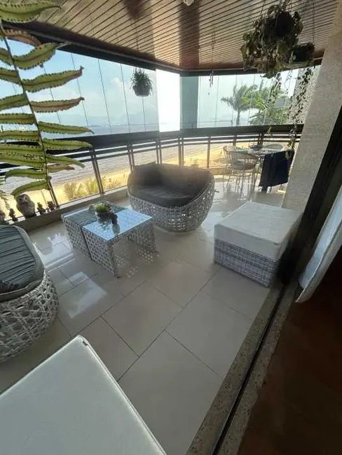 Foto 2 de Apartamento com 4 quartos à venda, 170m2 em Rio De Janeiro - RJ