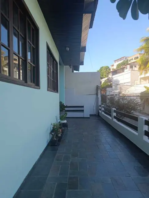 Foto 2 de Casa com 4 quartos à venda, 280m2 em Rio De Janeiro - RJ