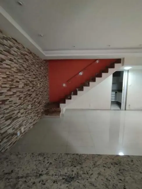 Casa com 2 quartos à venda, 70m2 em Rio De Janeiro - RJ - imagem 5 Foto 5 de Casa com 2 quartos à venda, 70m2 em Rio De Janeiro - RJ