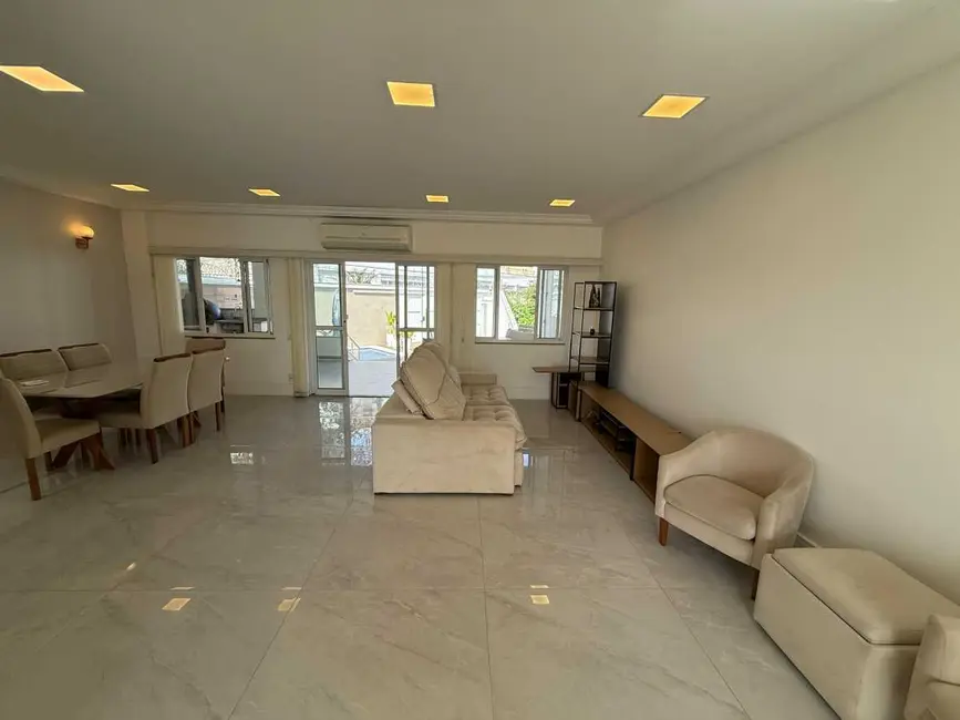 Foto 8 de Casa com 4 quartos à venda, 450m2 em Rio De Janeiro - RJ