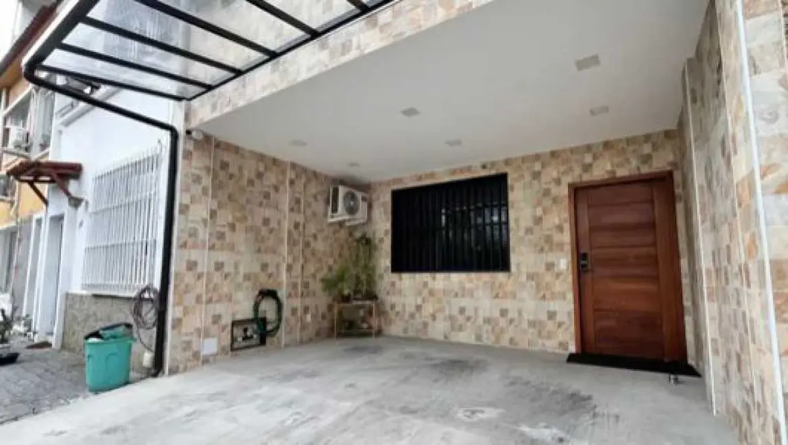 Casa de Condomínio com 3 quartos à venda, 110m2 em Rio De Janeiro - RJ - imagem 1 Foto 1 de Casa de Condomínio com 3 quartos à venda, 110m2 em Rio De Janeiro - RJ