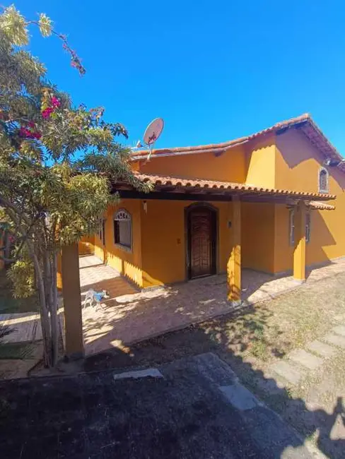 Foto 3 de Casa de Condomínio com 3 quartos à venda, 140m2 em Arraial Do Cabo - RJ
