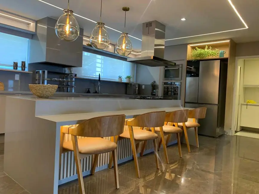 Foto 6 de Casa com 6 quartos para alugar, 768m2 em Rio De Janeiro - RJ