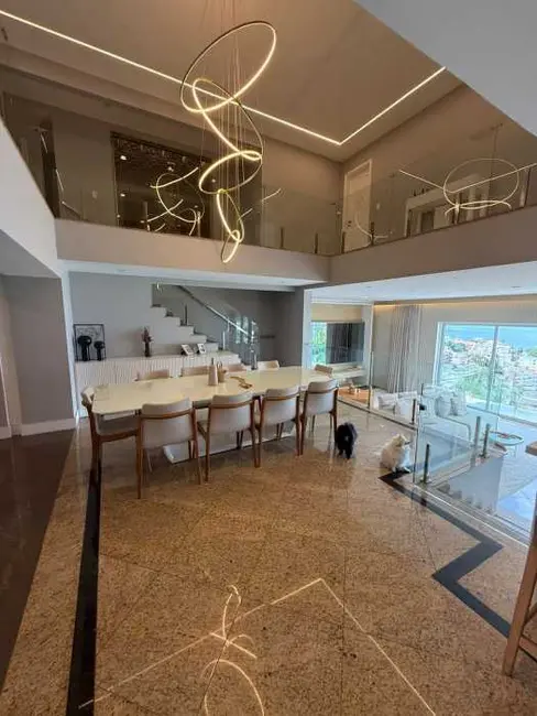 Foto 4 de Casa com 6 quartos para alugar, 768m2 em Rio De Janeiro - RJ