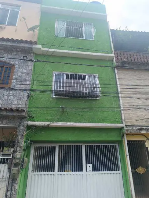 Foto 2 de Casa com 2 quartos à venda, 90m2 em Rio De Janeiro - RJ