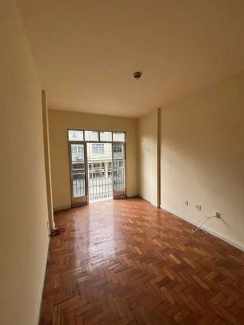 Foto 3 de Apartamento com 2 quartos à venda, 70m2 em Rio De Janeiro - RJ