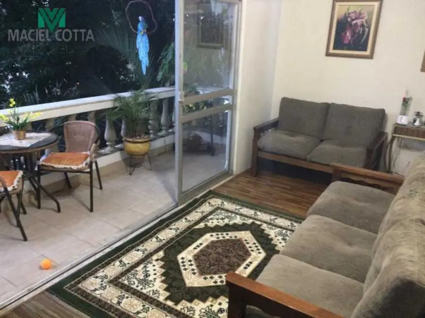 Foto 2 de Apartamento com 2 quartos à venda, 70m2 em Rio De Janeiro - RJ