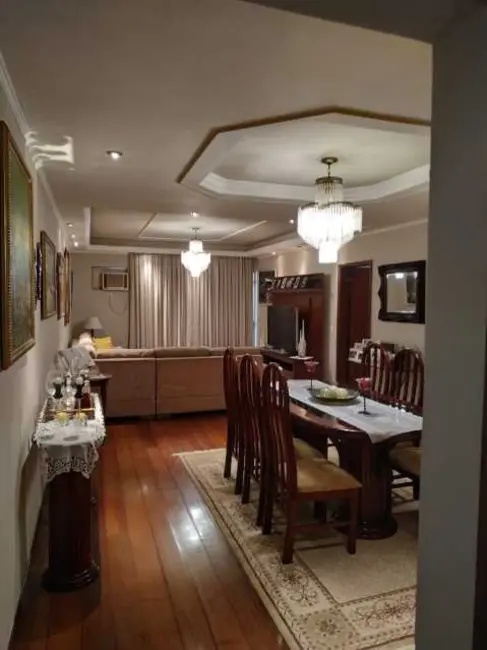 Apartamento com 3 quartos à venda, 160m2 em Rio De Janeiro - RJ - imagem 5 Foto 5 de Apartamento com 3 quartos à venda, 160m2 em Rio De Janeiro - RJ