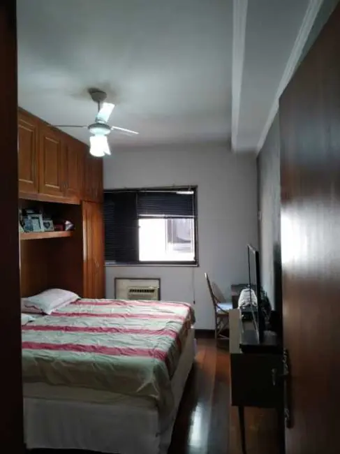 Apartamento com 3 quartos à venda, 160m2 em Rio De Janeiro - RJ - imagem 8 Foto 8 de Apartamento com 3 quartos à venda, 160m2 em Rio De Janeiro - RJ