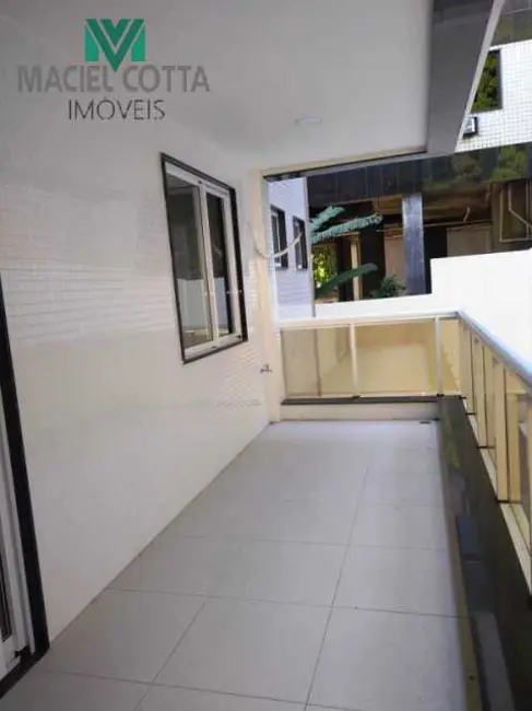 Foto 4 de Apartamento com 3 quartos à venda, 200m2 em Rio De Janeiro - RJ