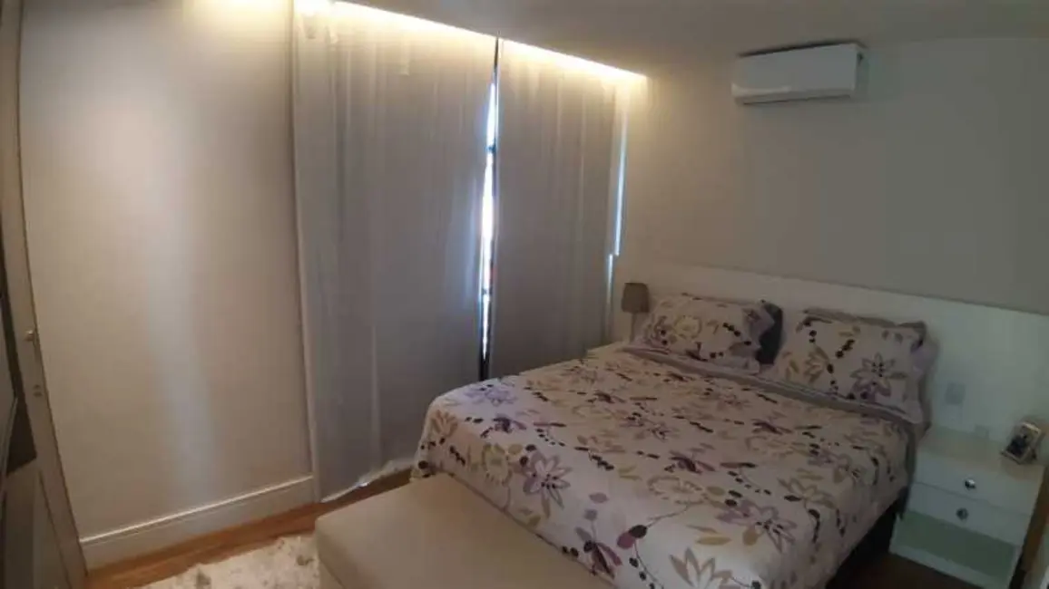 Foto 7 de Apartamento com 4 quartos à venda, 180m2 em Rio De Janeiro - RJ