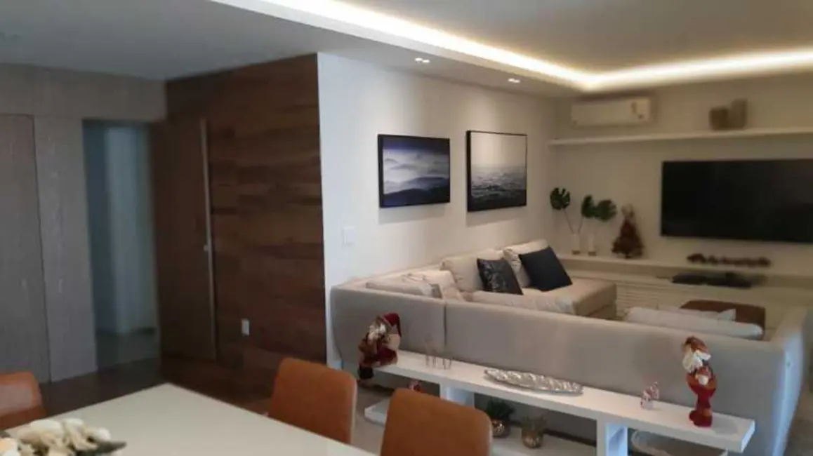 Foto 4 de Apartamento com 4 quartos à venda, 180m2 em Rio De Janeiro - RJ