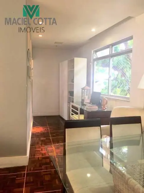 Foto 4 de Apartamento com 4 quartos à venda, 200m2 em Rio De Janeiro - RJ