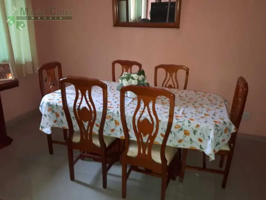 Casa com 2 quartos à venda, 200m2 em Rio De Janeiro - RJ - imagem 4 Foto 4 de Casa com 2 quartos à venda, 200m2 em Rio De Janeiro - RJ