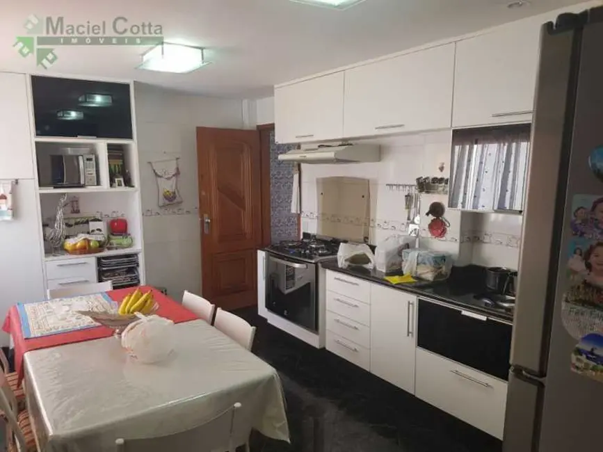 Casa com 3 quartos à venda, 500m2 em Rio De Janeiro - RJ - imagem 9 Foto 9 de Casa com 3 quartos à venda, 500m2 em Rio De Janeiro - RJ