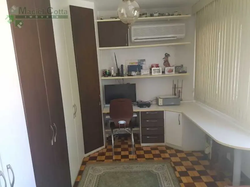 Casa com 3 quartos à venda, 500m2 em Rio De Janeiro - RJ - imagem 7 Foto 7 de Casa com 3 quartos à venda, 500m2 em Rio De Janeiro - RJ