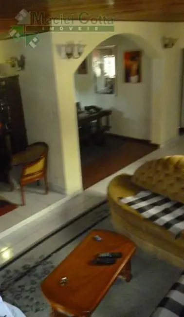 Foto 3 de Casa com 3 quartos à venda, 500m2 em Rio De Janeiro - RJ