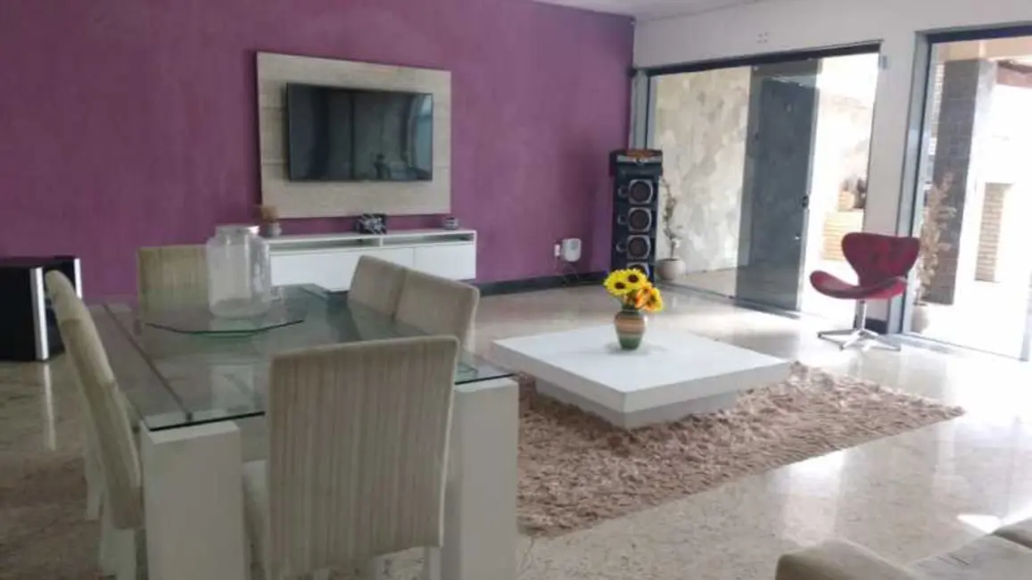 Casa com 4 quartos à venda em Rio De Janeiro - RJ - imagem 2 Foto 2 de Casa com 4 quartos à venda em Rio De Janeiro - RJ