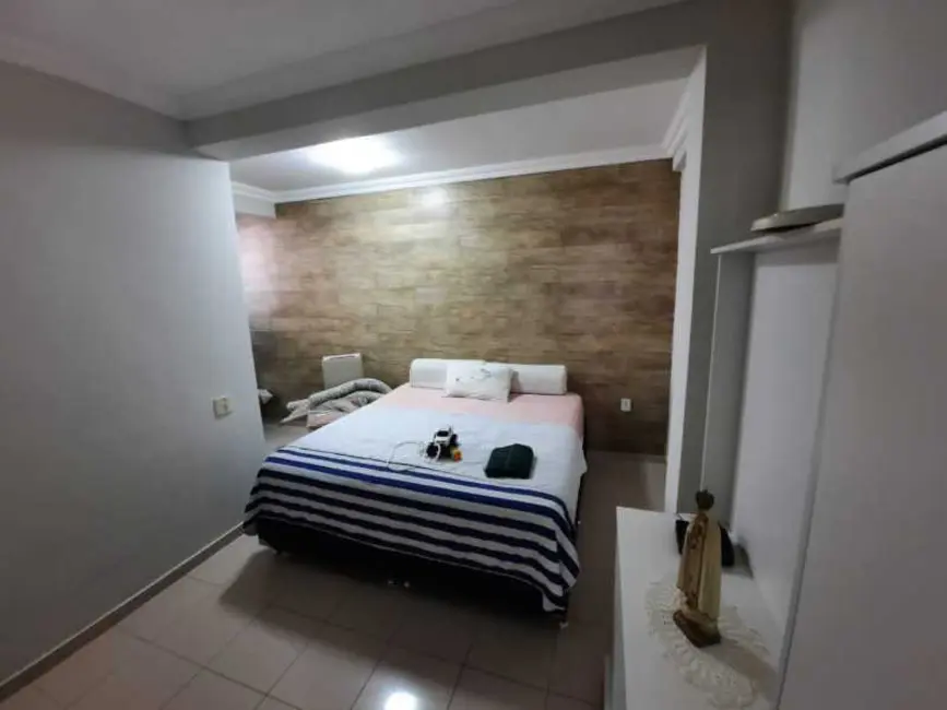 Casa com 4 quartos à venda, 300m2 em Rio De Janeiro - RJ - imagem 7 Foto 7 de Casa com 4 quartos à venda, 300m2 em Rio De Janeiro - RJ