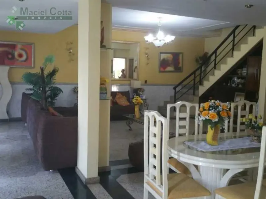 Foto 3 de Casa com 5 quartos à venda, 986m2 em Rio De Janeiro - RJ