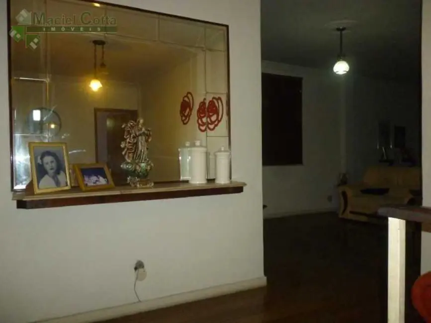 Casa com 5 quartos à venda, 160m2 em Rio De Janeiro - RJ - imagem 4 Foto 4 de Casa com 5 quartos à venda, 160m2 em Rio De Janeiro - RJ