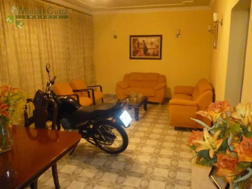 Casa com 5 quartos à venda, 160m2 em Rio De Janeiro - RJ - imagem 3 Foto 3 de Casa com 5 quartos à venda, 160m2 em Rio De Janeiro - RJ