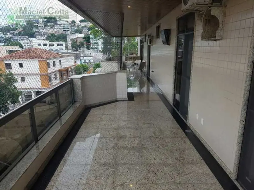Foto 2 de Cobertura com 4 quartos à venda, 600m2 em Rio De Janeiro - RJ