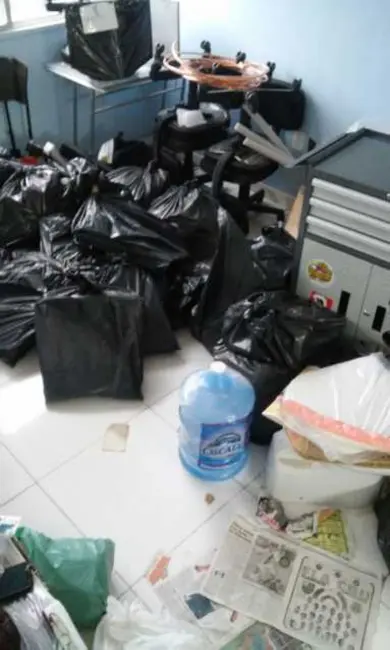 Sala Comercial à venda, 28m2 em Rio De Janeiro - RJ - imagem 2 Foto 2 de Sala Comercial à venda, 28m2 em Rio De Janeiro - RJ