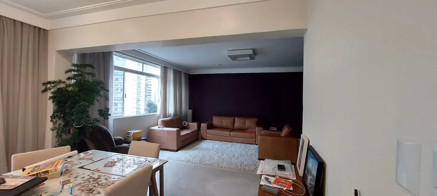 Apartamento com 3 quartos à venda, 212m2 em Santa Cecília, São Paulo - SP - imagem 5 Foto 5 de Apartamento com 3 quartos à venda, 212m2 em Santa Cecília, São Paulo - SP