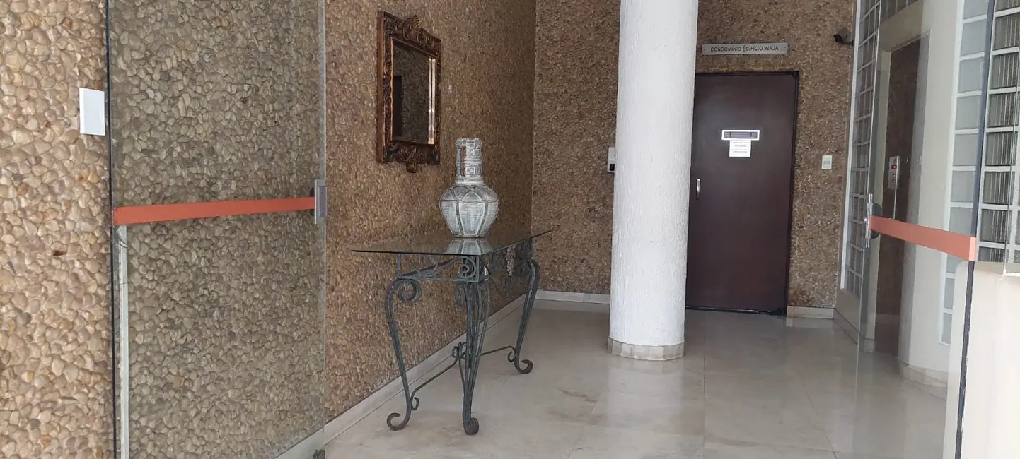 Apartamento com 3 quartos à venda, 212m2 em Santa Cecília, São Paulo - SP - imagem 4 Foto 4 de Apartamento com 3 quartos à venda, 212m2 em Santa Cecília, São Paulo - SP