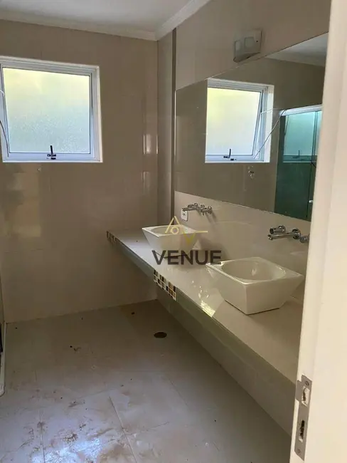 Foto 4 de Casa de Condomínio com 4 quartos à venda, 1100m2 em Centro, Aruja - SP