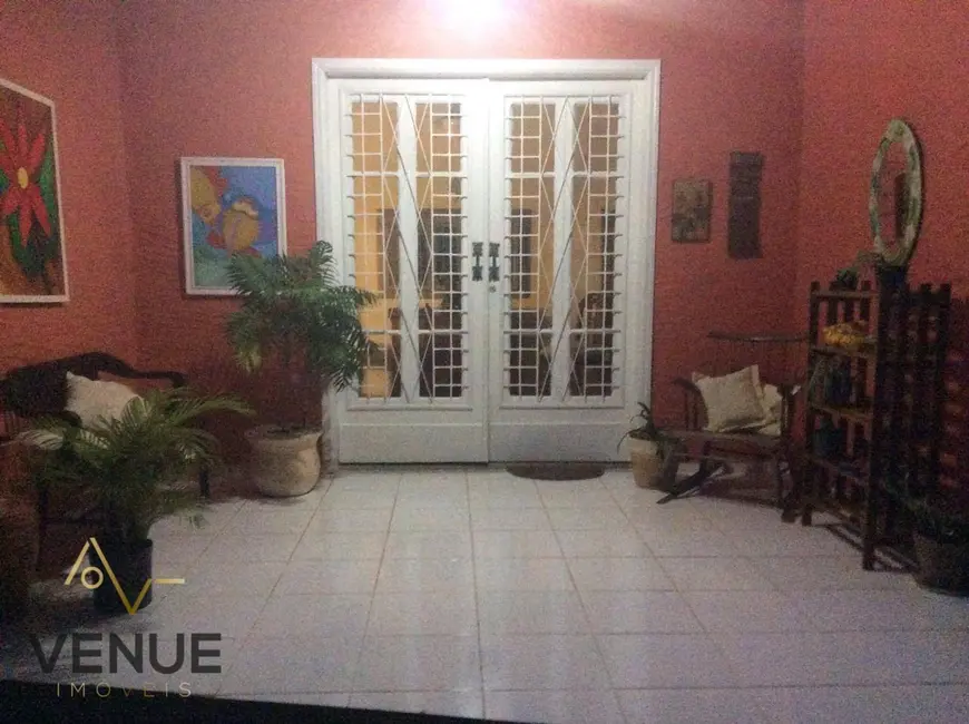 Foto 2 de Casa com 3 quartos à venda, 298m2 em Sao Sebastiao - SP