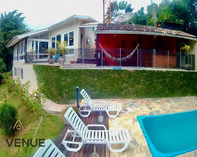 Foto 1 de Casa com 3 quartos à venda, 298m2 em Sao Sebastiao - SP