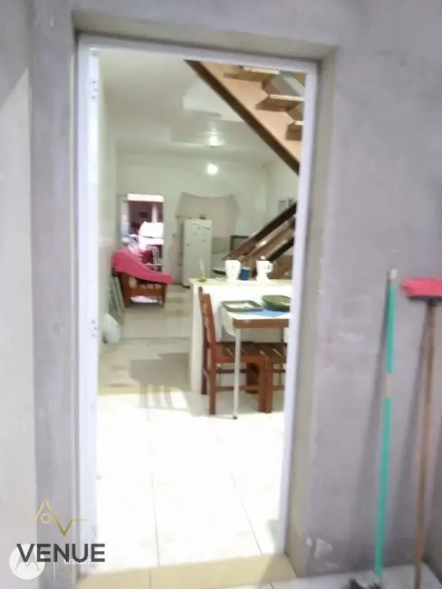 Foto 3 de Sobrado com 2 quartos à venda, 90m2 em Massaguaçu, Caraguatatuba - SP