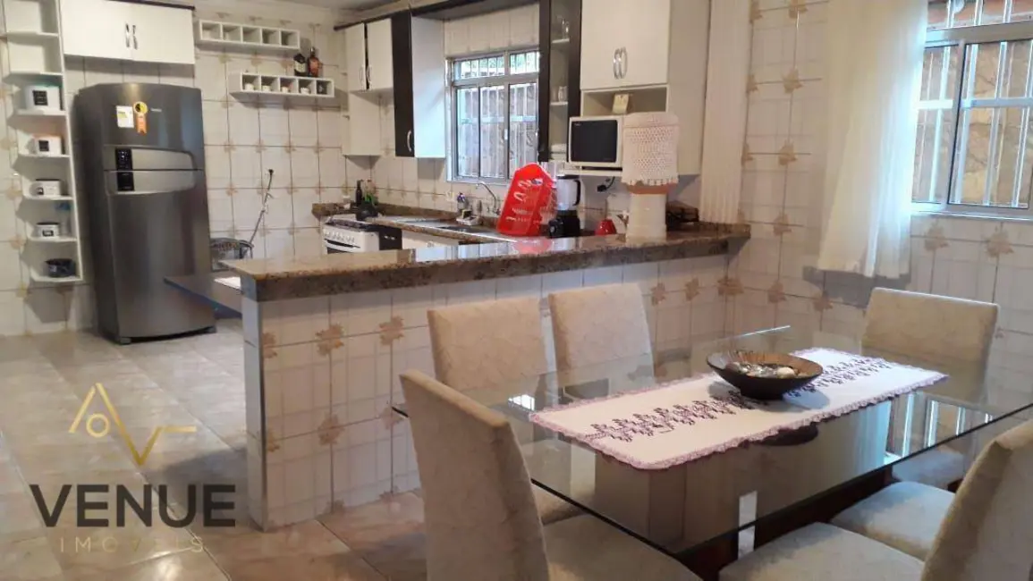 Casa com 3 quartos à venda, 300m2 em Vila Urupês, Suzano - SP - imagem 5 Foto 5 de Casa com 3 quartos à venda, 300m2 em Vila Urupês, Suzano - SP