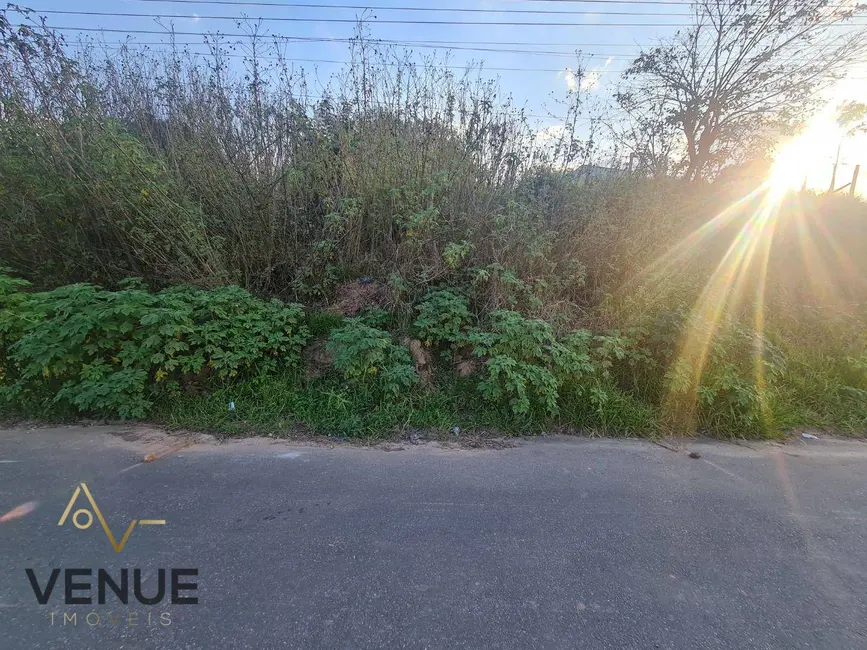 Foto 3 de Terreno / Lote à venda, 180m2 em Jardim Piatã A, Mogi Das Cruzes - SP