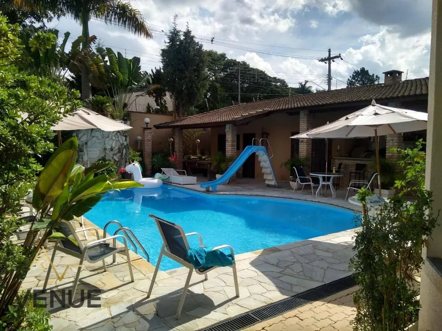 Foto 2 de Casa com 5 quartos à venda, 1000m2 em Jardim Estância Brasil, Atibaia - SP