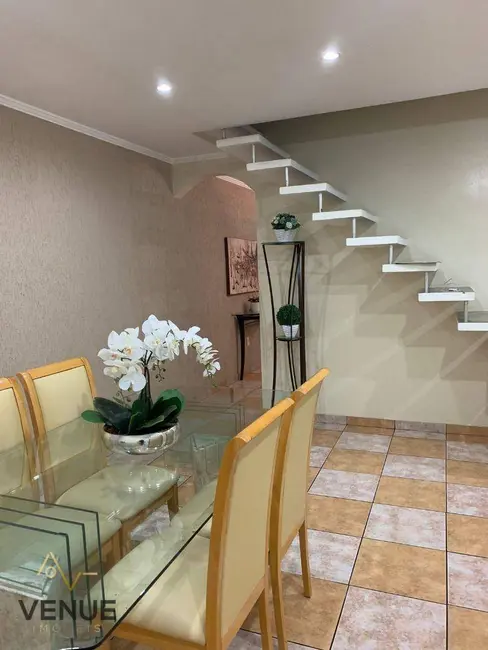 Sobrado com 3 quartos à venda, 164m2 em Jardim Alto Alegre (São Rafael), São Paulo - SP - imagem 1 Foto 1 de Sobrado com 3 quartos à venda, 164m2 em Jardim Alto Alegre (São Rafael), São Paulo - SP