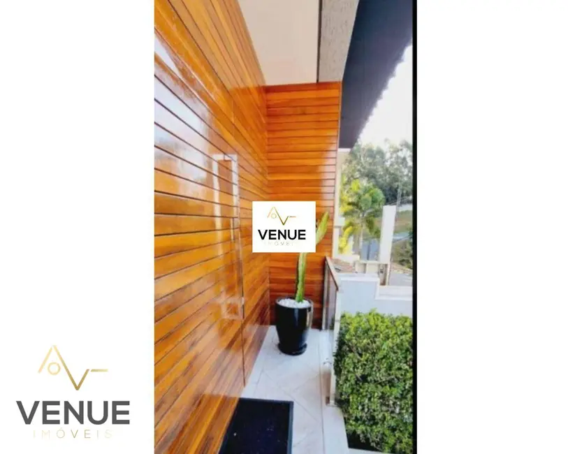 Foto 3 de Sobrado com 3 quartos à venda, 324m2 em Perová, Aruja - SP